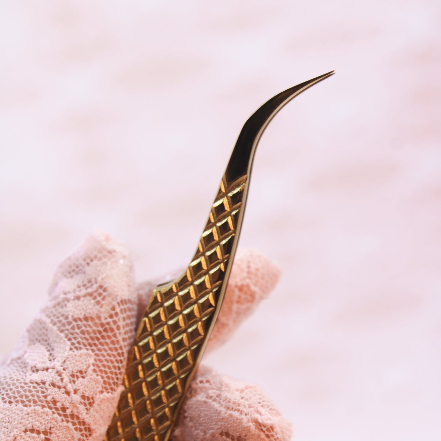 Eve C Curve Lash Tweezer - Limited Edition Vesper Tweezer Collection