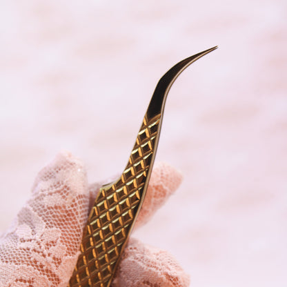Eve C Curve Lash Tweezer - Limited Edition Vesper Tweezer Collection