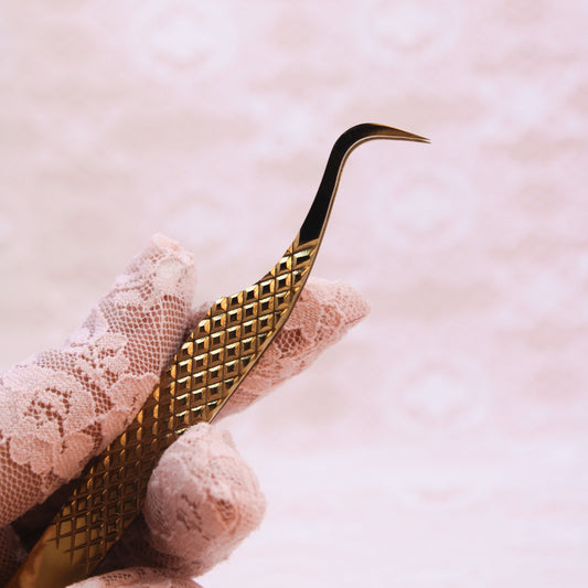 Ruth Curved Hook Boot Lash Tweezer - Limited Edition Vesper Tweezer Collection