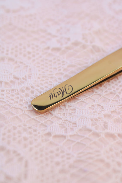 Mary Petite Curved Lash Tweezer - Limited Edition Vesper Tweezer Collection