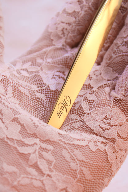 Mary Petite Curved Lash Tweezer - Limited Edition Vesper Tweezer Collection