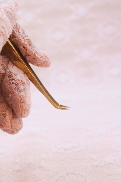 Mary Petite Curved Lash Tweezer - Limited Edition Vesper Tweezer Collection