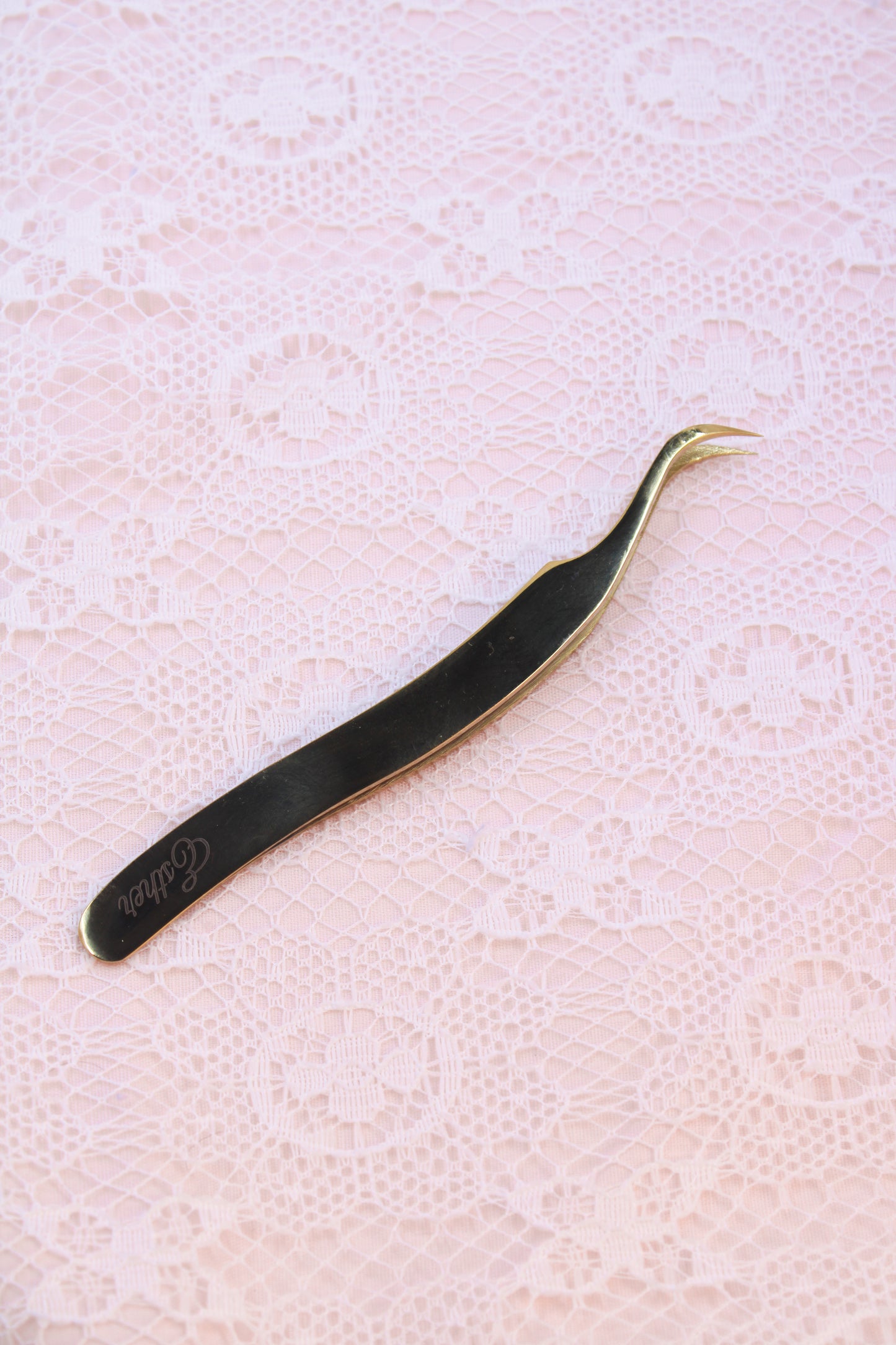 Esther Ergonomic Curved Lash Tweezer - Limited Edition Vesper Tweezer Collection